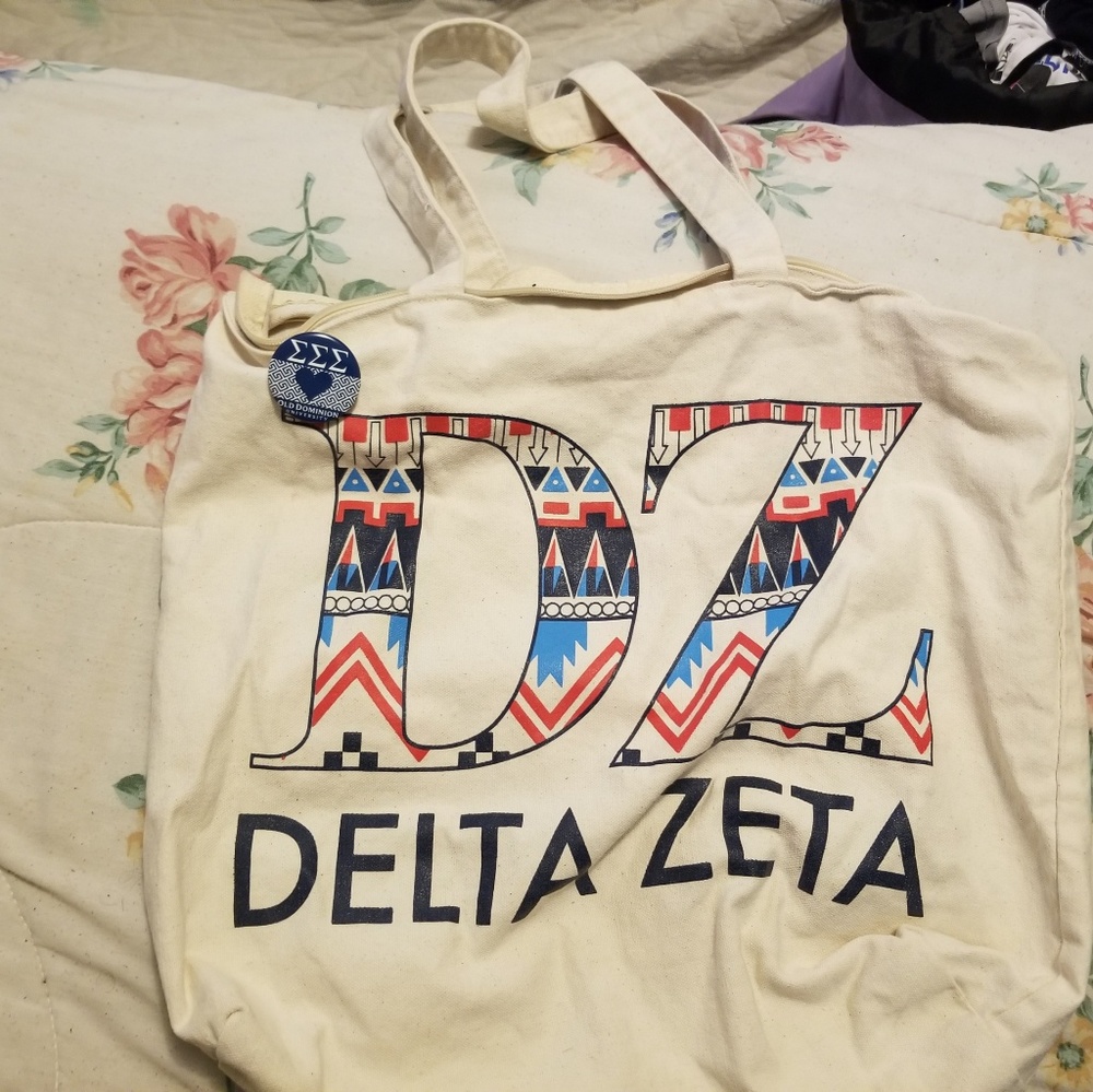 Tribal Delta Zeta tote bag